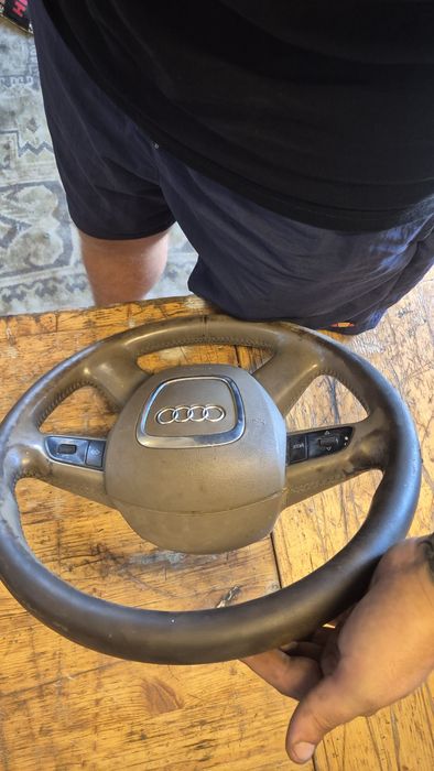 Оригинален мулти волан за Ауди А4 б7 2004- 2008г