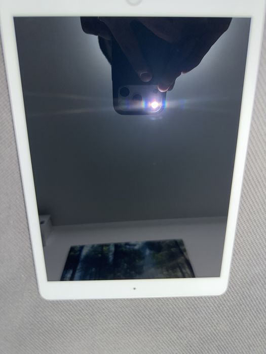 Ipad 8th gen 128 GB