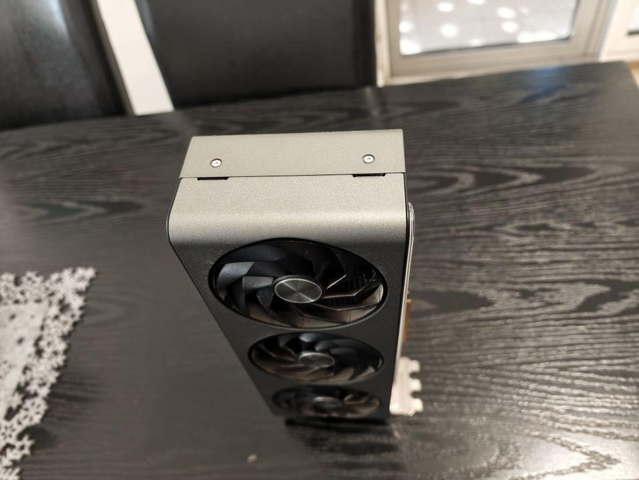 Placa Video Sapphire NITRO+ AMD Radeon RX 7900 XTX Vapor-X 24GB GDDR6 - Impecabilă