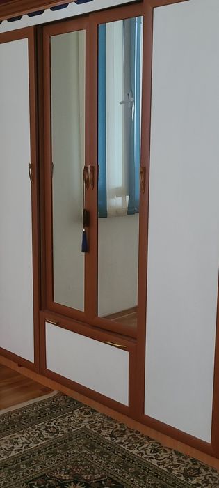 Продаю стенку срочно бу