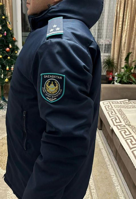 Продам бушлат в отличном состоянии