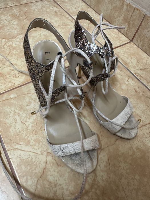 Sandale Epica cu toc auriu, siret pe glezna