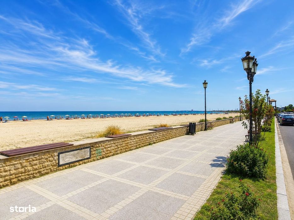 Inchiriere Apartamente vedere frontala la mare prima linie