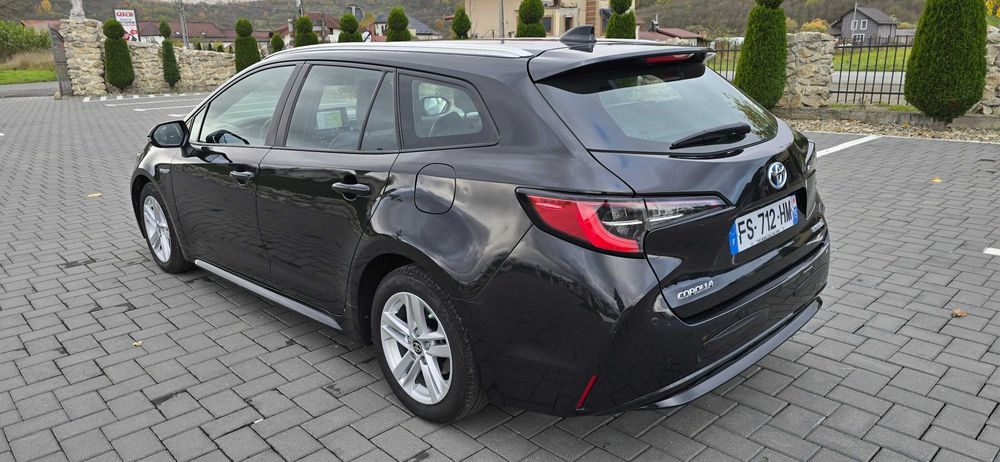 Toyota Corolla Hybrid 08/2020