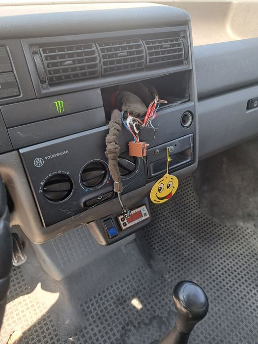 Фолксваген Транспортер Т4 2.4D хладилен VW Transporter T4 НА ЧАСТИ