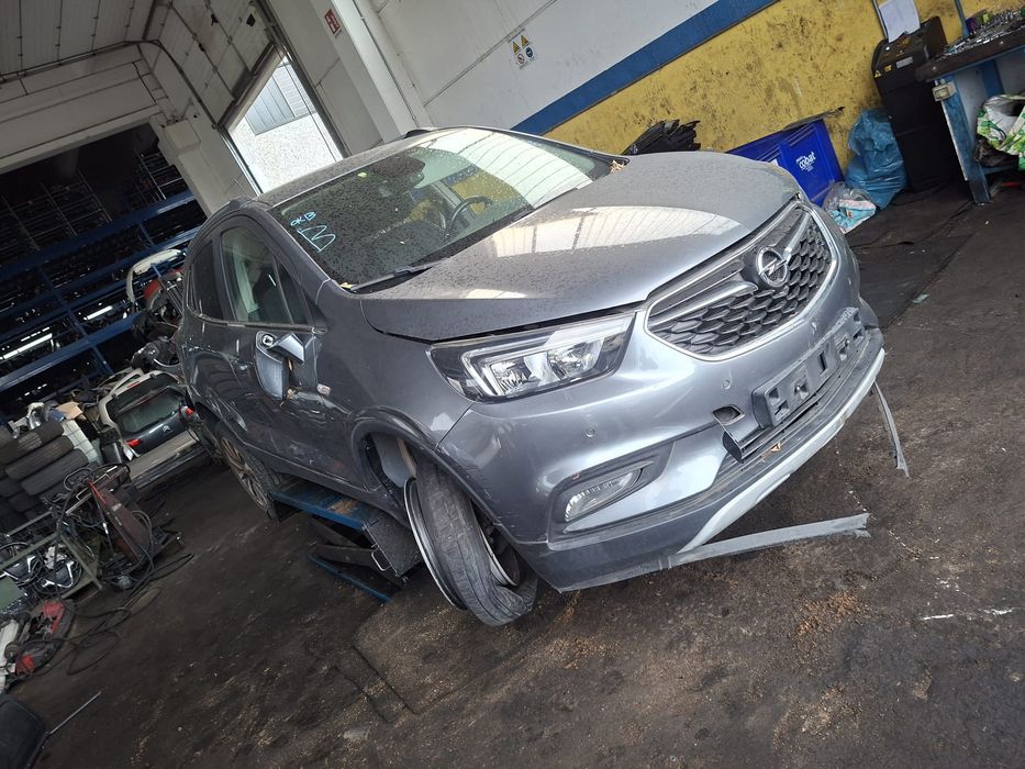 Fata opel mokka  2016