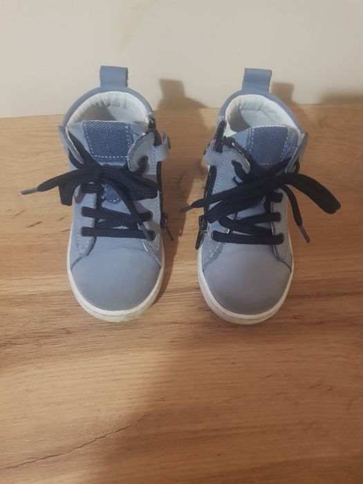 Детски боти от естествена кожа номер 24