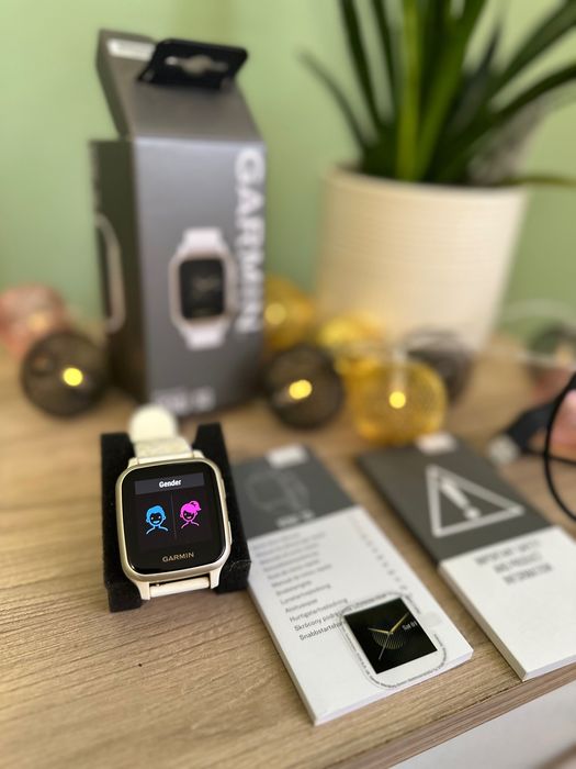 Garmin Venu Sq - alb/aurie