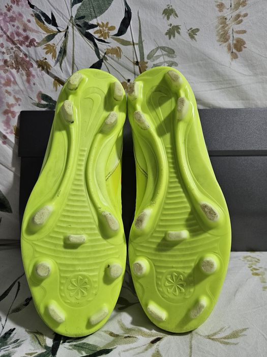 Nike Jr. Phantom 6 Club MG