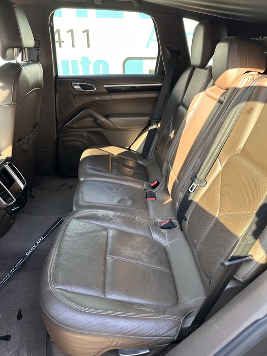 Седалки порше кайен 958 / салон porsche cayenne 958