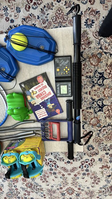 Игрушки и детская спортивная инвентарь