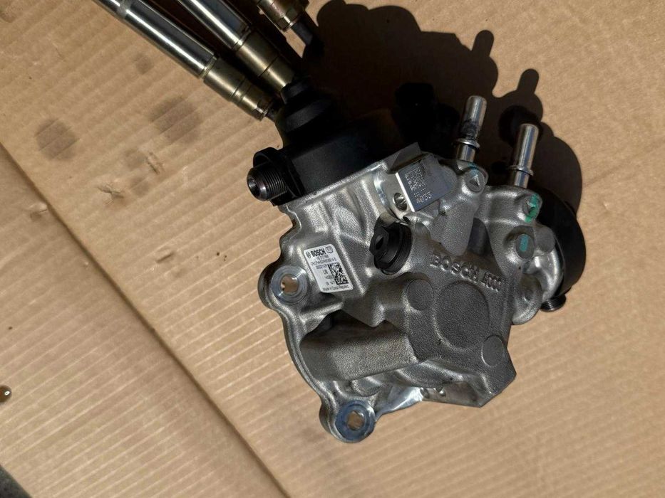 Kit injectie injectoare rampa pompa inalte Maserati 3.0 d M161a64D 35062015F 0445110523  35022143F 35022119G