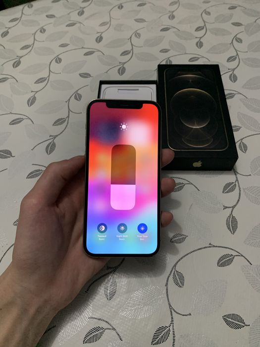 Продам Айфон 12 Pro 128gb