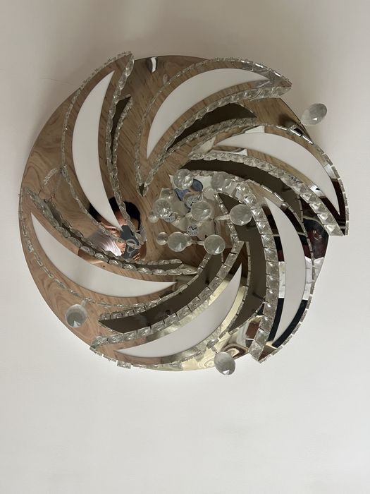 Продам люстра массивный