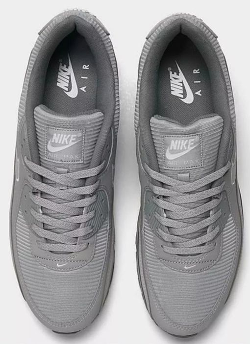 Новые оригинальные Nike Air Max 90 — размер 39