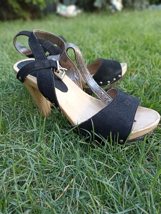 Босоножки-сабо новые