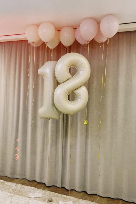 10.000 тг 9 штук,2 цифры