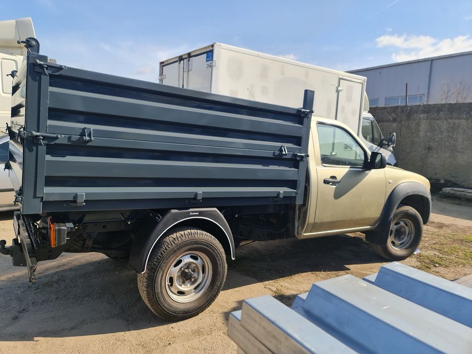 Bena basculabila trilateral orice tip lungime sau tonaj  iveco Mercede