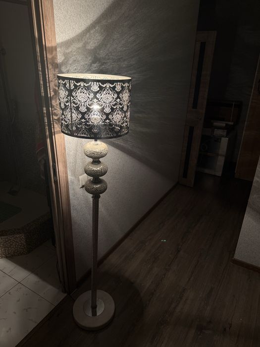 Торшер светильник