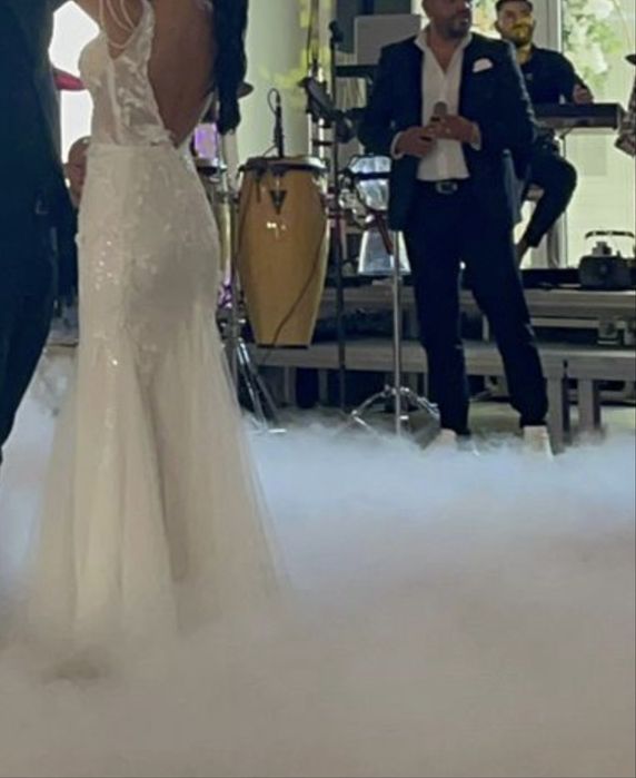 Vand rochie de mireasa