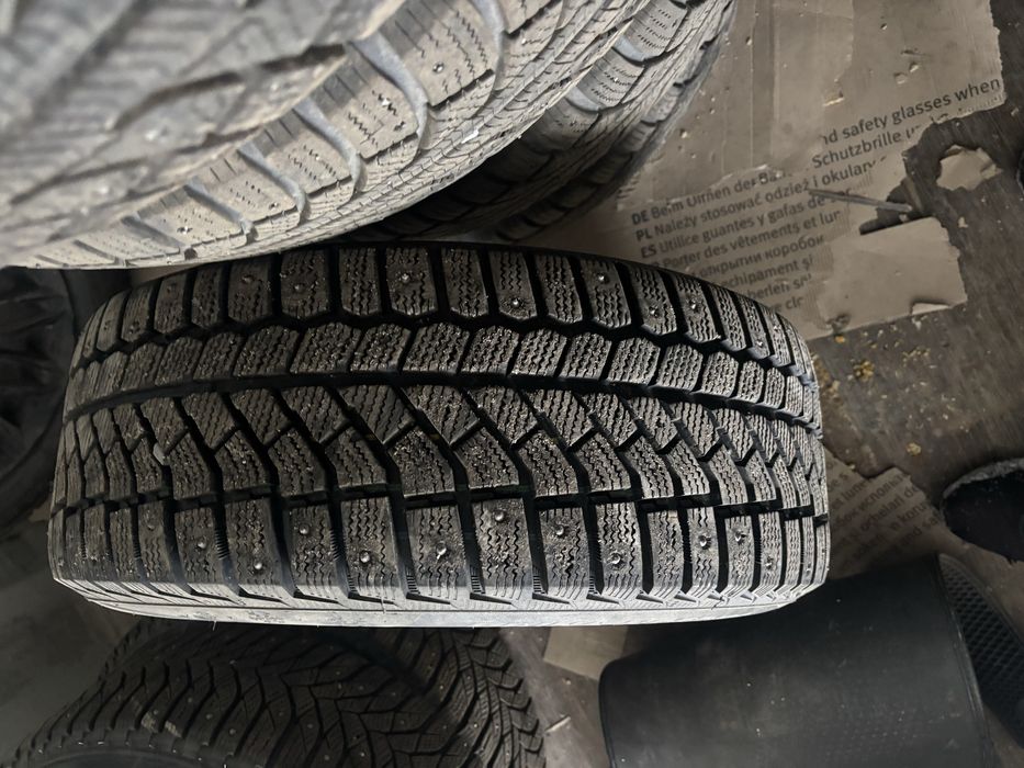 Продам диски с резиной зима