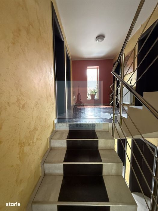Casa/vila P+E+M, individuala ,730 mp teren-Timișul de jos