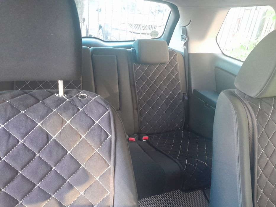 Минивень Мазда МПВ 2007 г