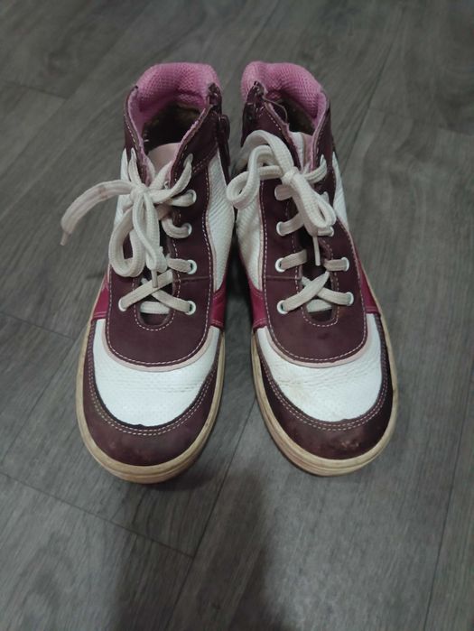 Ботиночки кожаные на девочку 31 разм.