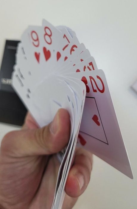 Карты игральные пластиковые