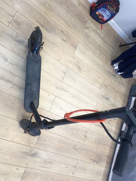 Xiaomi Mi Electric Scooter