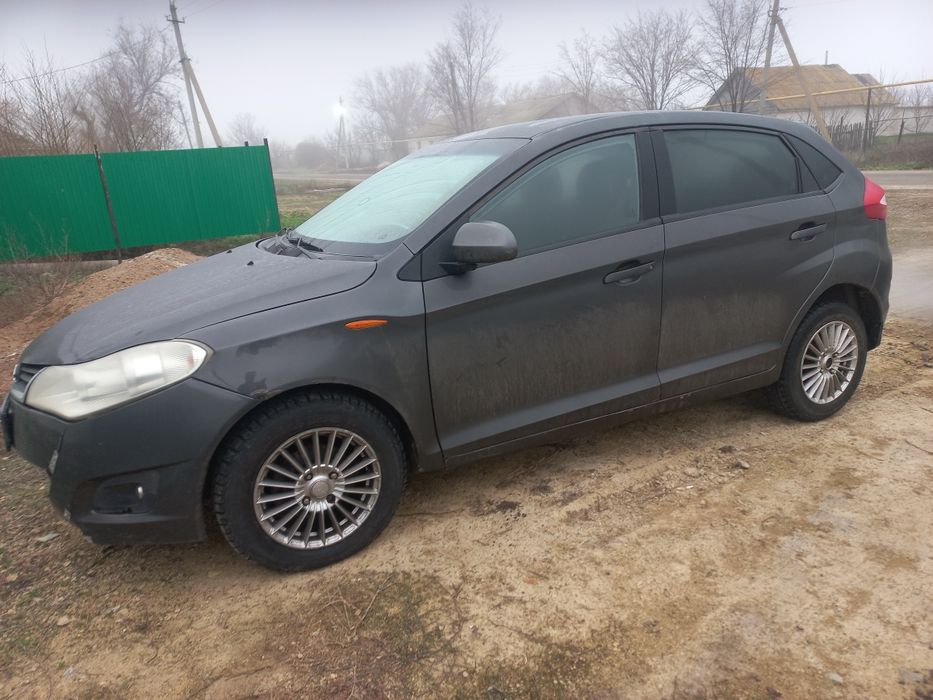 Chery А3 2012 года.