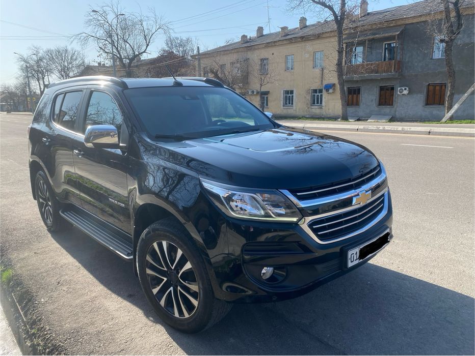 Trailblaizer 2020. Пробег 130 000. Не битый не крашеный.