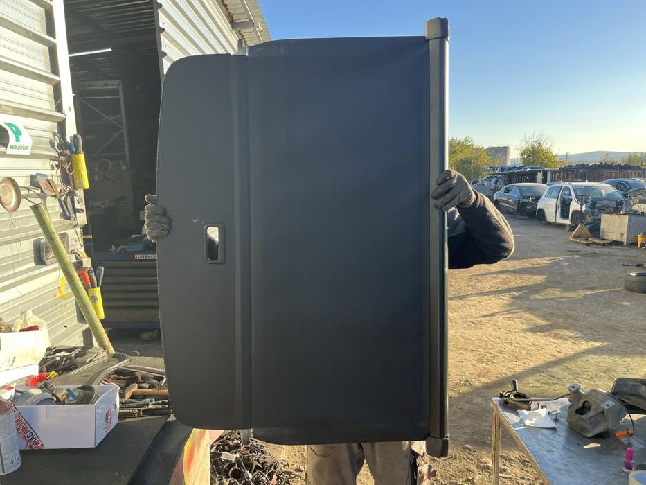 Щора за багажник за Vw Golf 5 комби прибираща 1k9867861