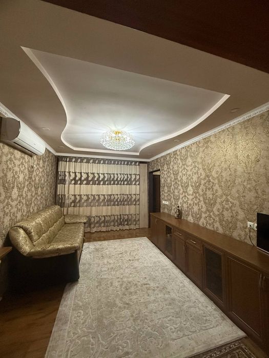 Продается своя квартира. Хамза.