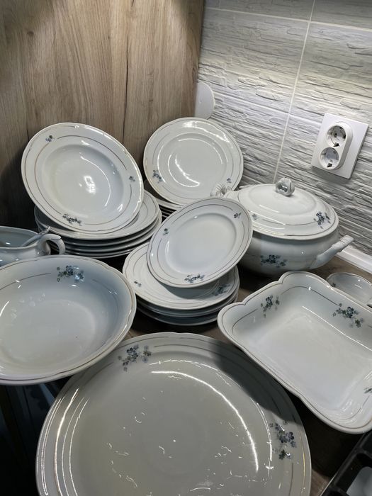 Serviciu de masa din portelan