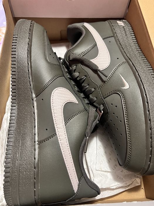 Nike Air Force 1 ’07 Low – Tech Grey / College Grey