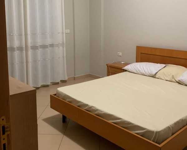 Дава се под наем Тристаен апартамент в София, Център - 89 кв.м за 509.49 € - Снимка #2