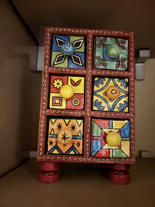 Suport pentru mirodenii din lemn si ceramica