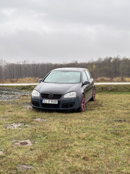 Vand sau schimb golf 5 1.9 tdi