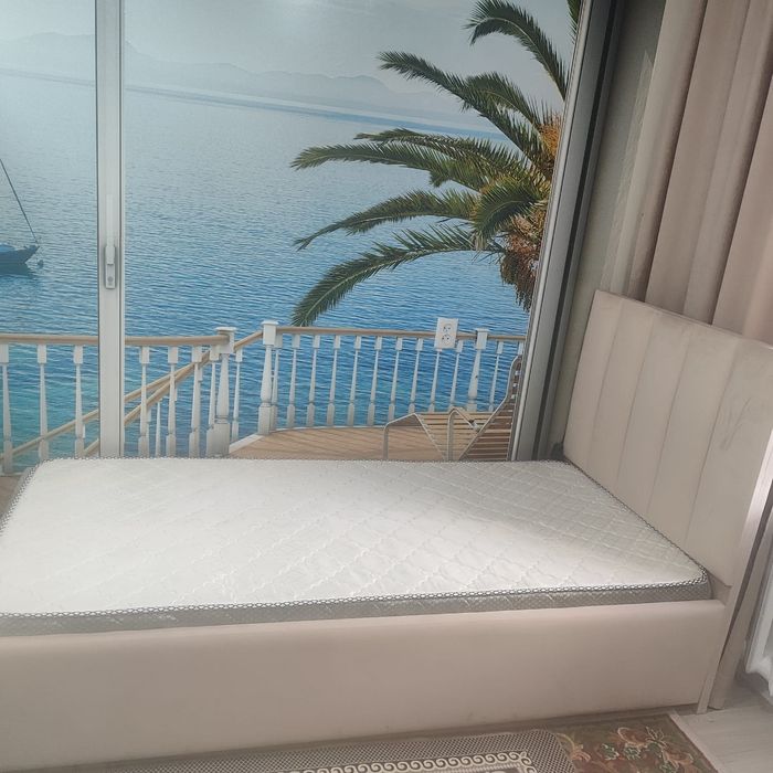 продается кровать