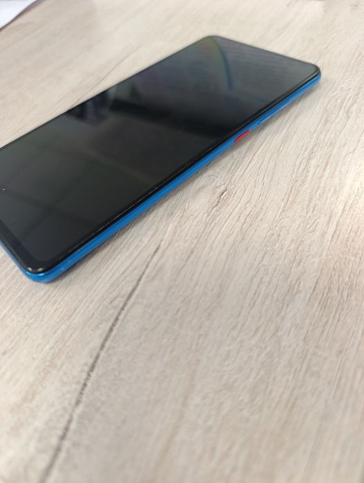 Продам телефон Xiaomi 9t