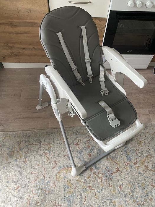 Стульчик для кормления !