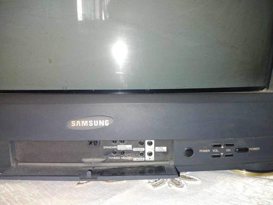 Телевизор SAMSUNG