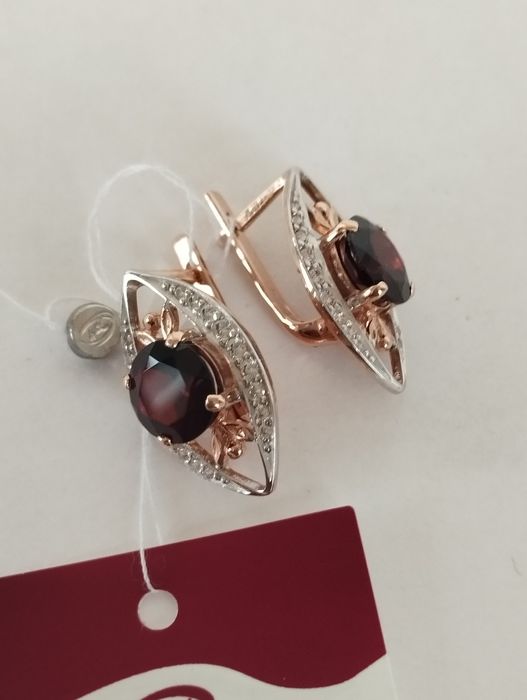 Руски златни обеци с гранати