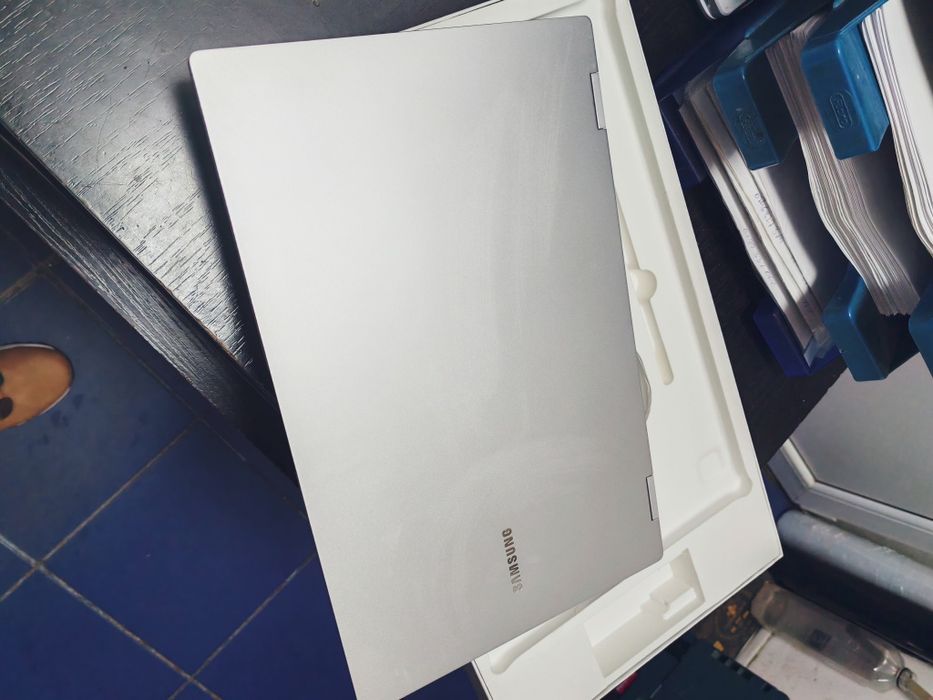 Samsung Galaxy book pro 360 Amanet Canta