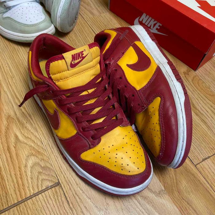 Nike Air Jordan 1 High, Nike Dunk Low, Nike Blazer Mid 77