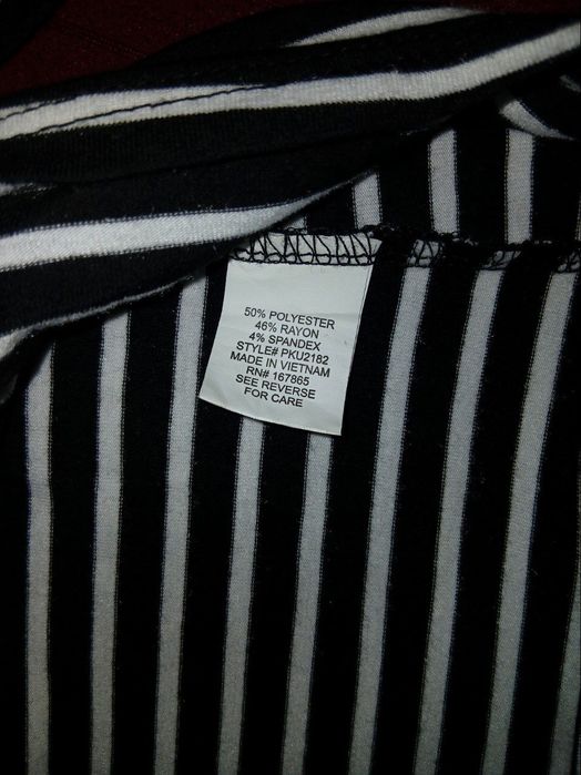 Из Америки, женская кофта от бренда NOTATIONS в полоску.