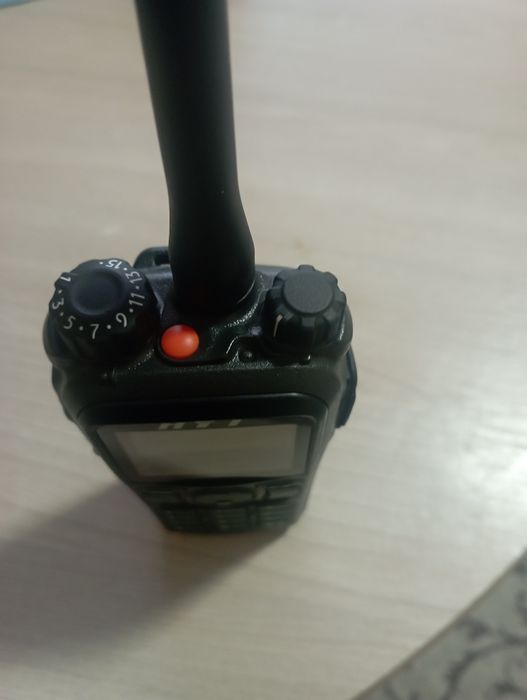 Продам Рацию HYT pd780