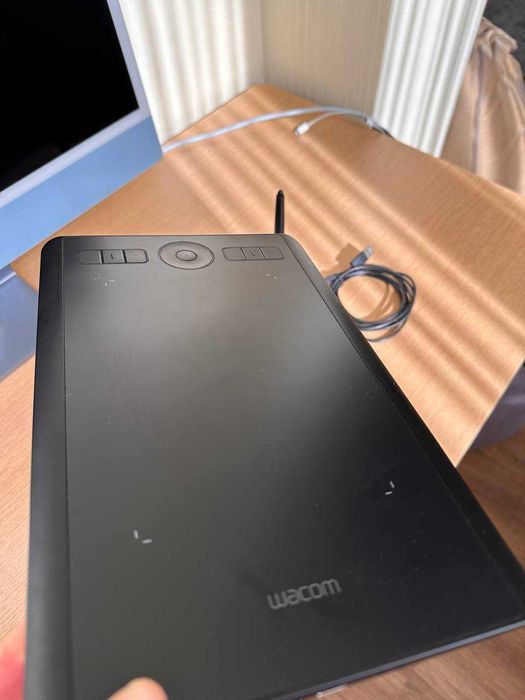Планшет Wacom Intuos Pro S