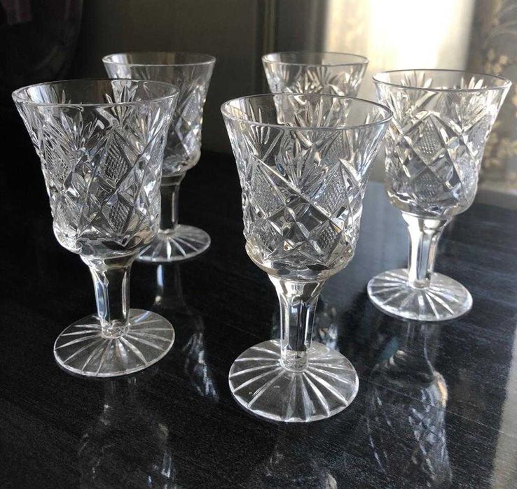 Продаю хрусталь: фужеры, салатницы